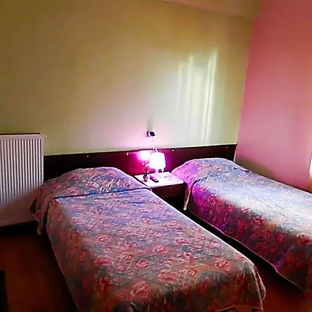Hotel Akanthos *