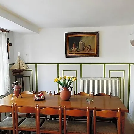 Akanthos Hotel