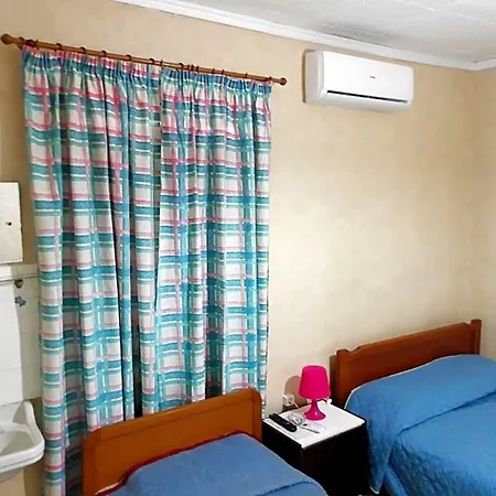 Akanthos Hotel