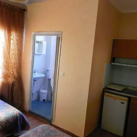 Hotel Akanthos *
