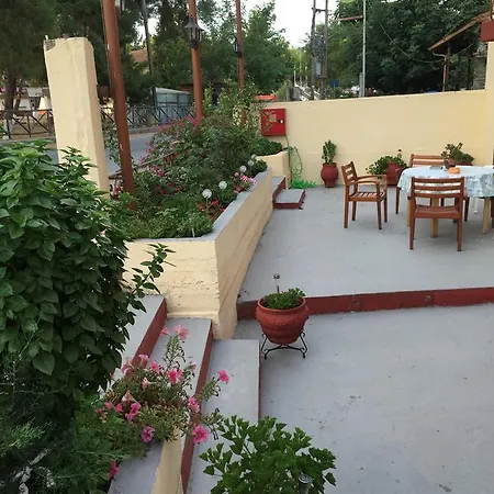 Hotel Akanthos