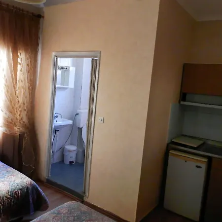 Akanthos Hotel *