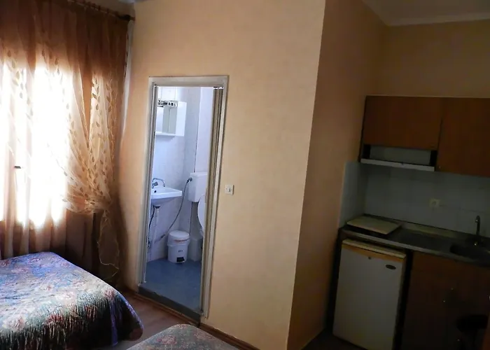 Akanthos Otel *